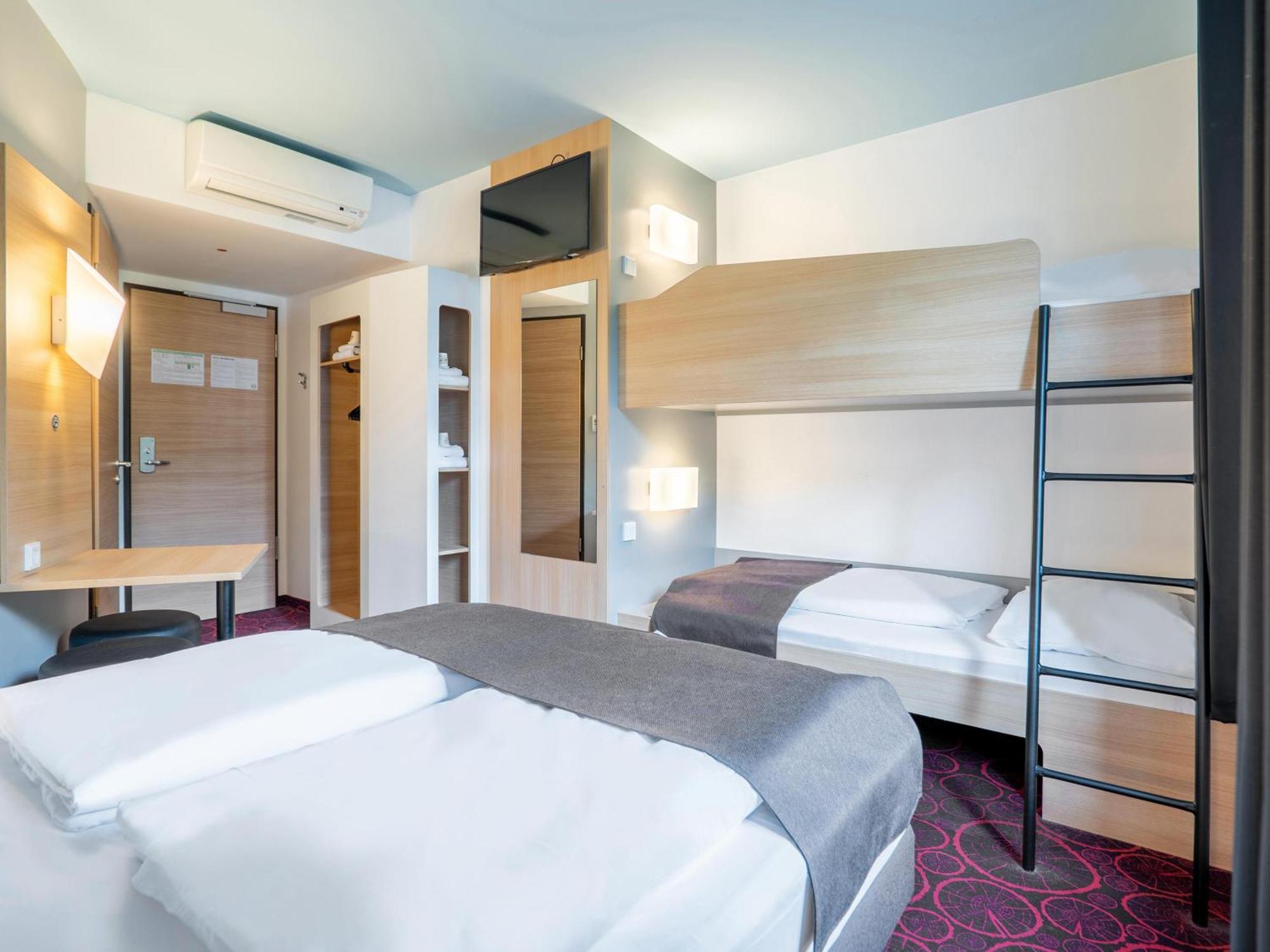 B&B Hotel Offenburg-City Exterior foto
